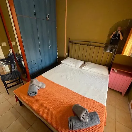 Avli Apartment