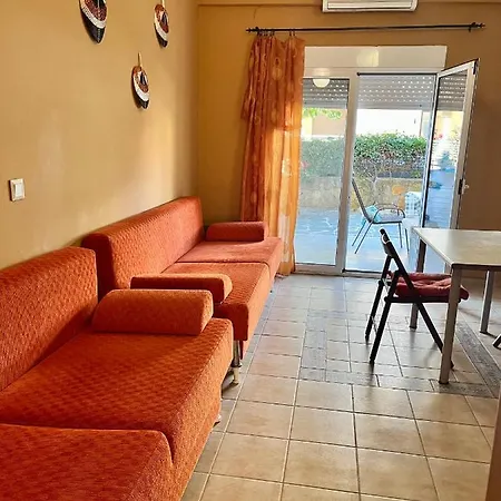 Avli Apartment